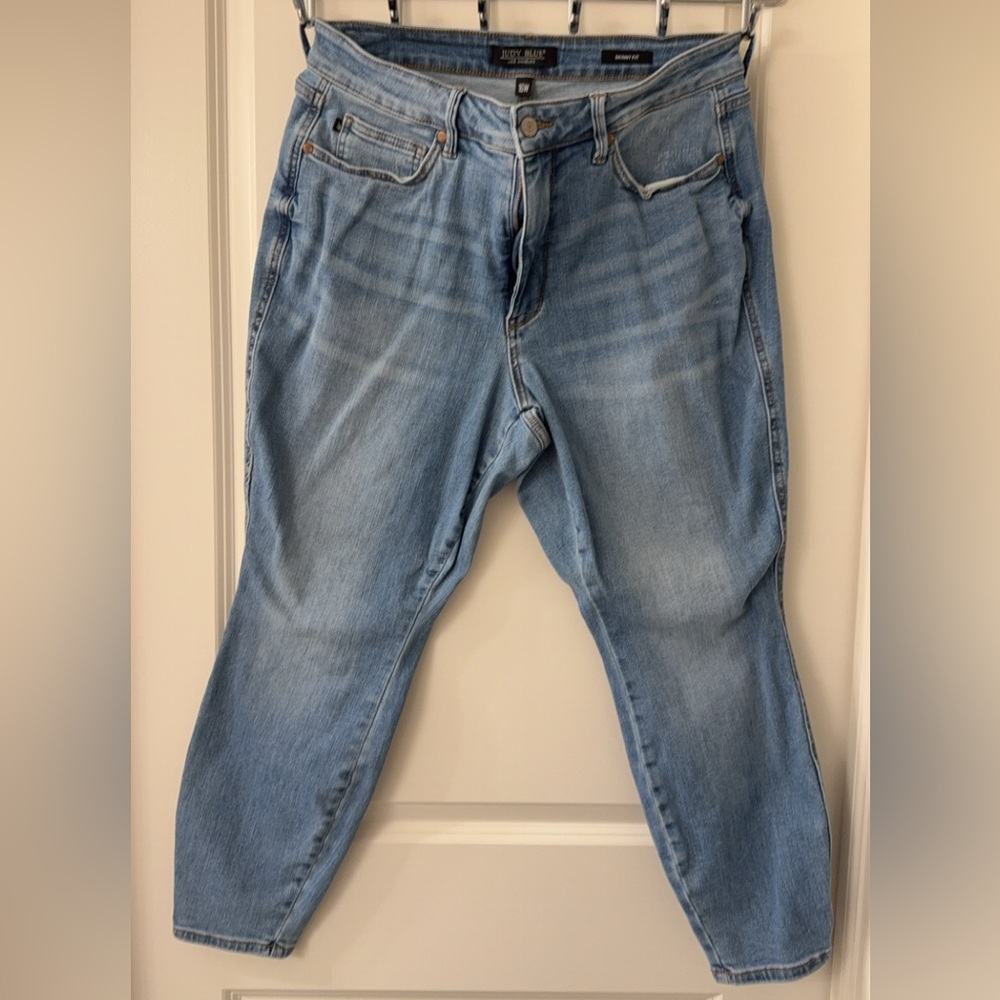 Judy blue cropped jeans